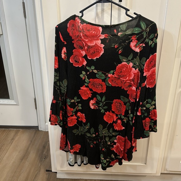 Women’s size medium in great condition. - Picture 2 of 3